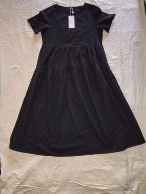 Everyday Tiered Short-Sleeve Black Women's Dress